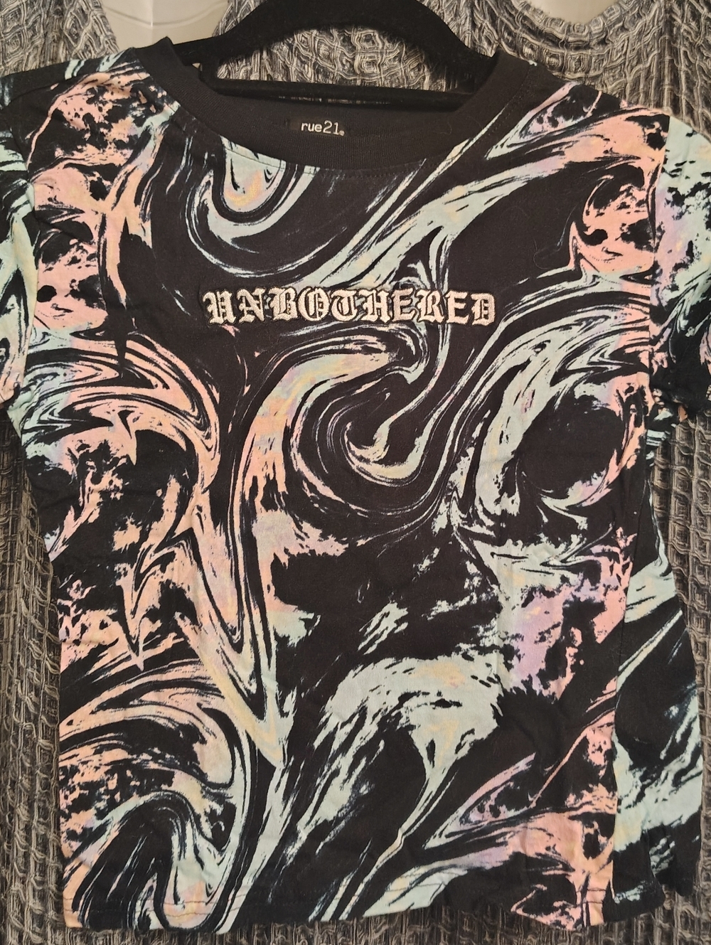 Rue21 Unbothered Marble Graphic Crop Tee Small